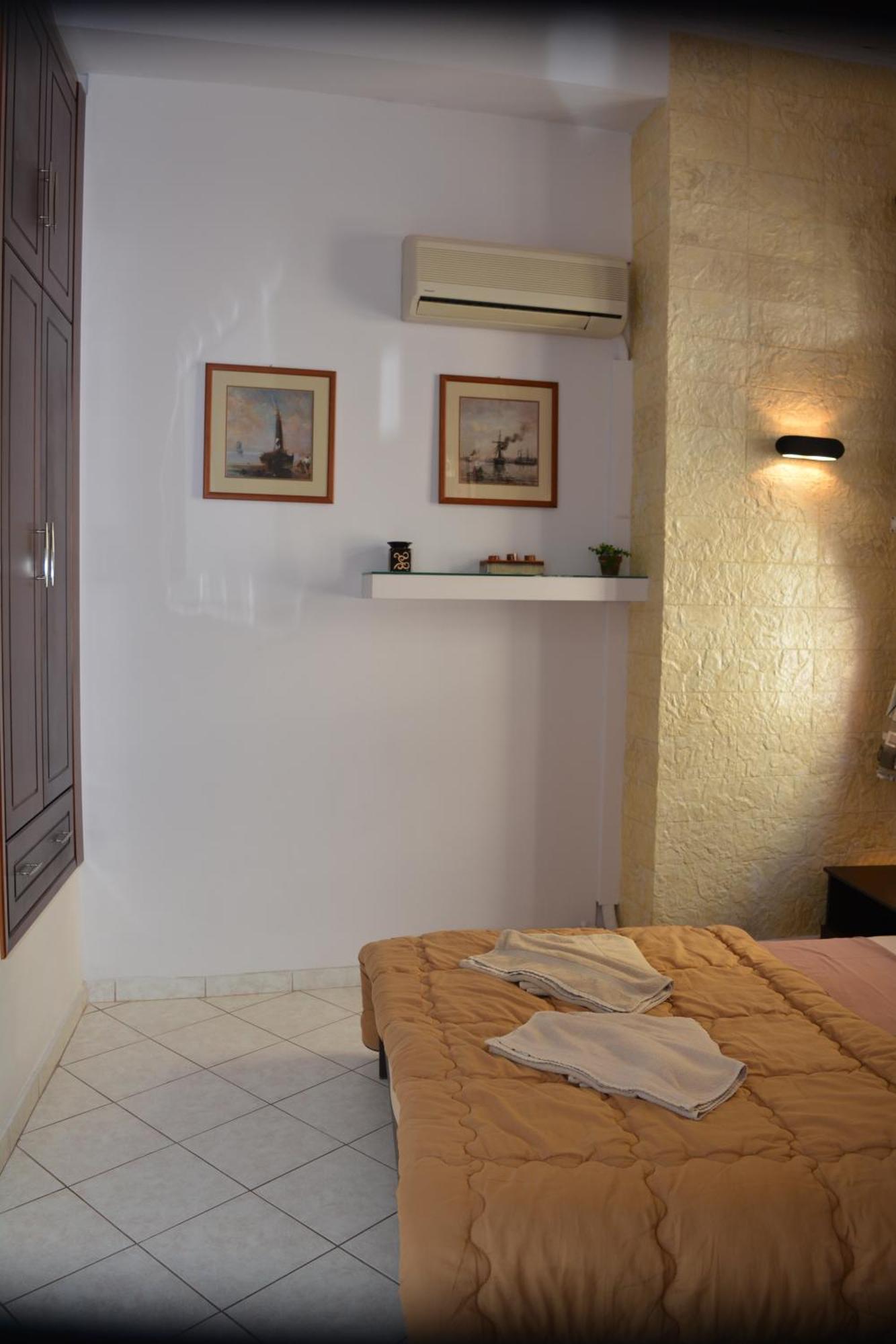 Enetiko Rooms Chania  Exteriör bild
