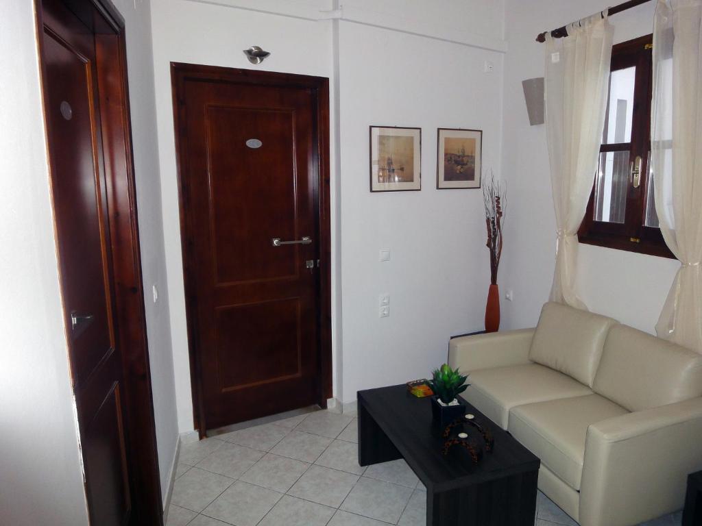 Enetiko Rooms Chania  Exteriör bild